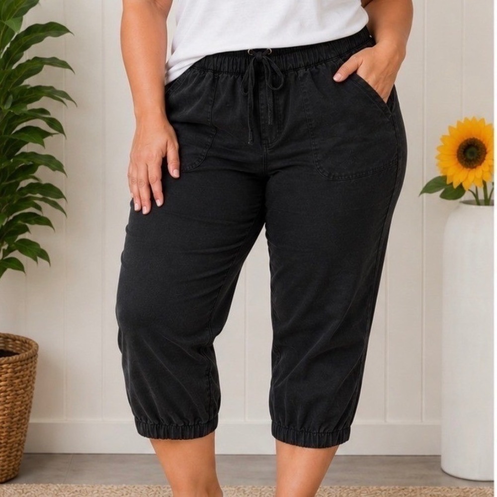 Lane Bryant Cropped Jogger Pants 20 Black Good Elastic Waist Drawstring Slub